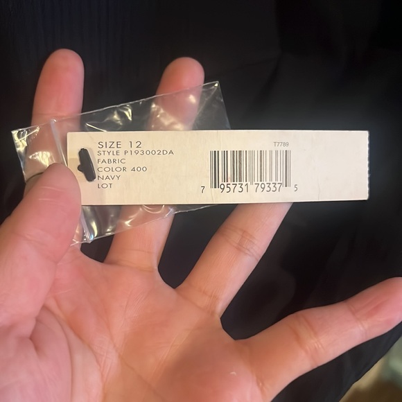 DKNY Blazers - Picture 4 of 9